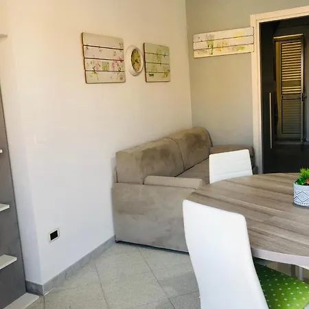 Appartement La Casa Di Alice è Un Bilocale Luminoso E Felice *