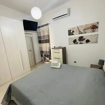 Appartement La Casa Di Alice è Un Bilocale Luminoso E Felice